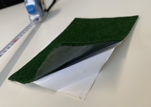 画像2: ハットク® ピン止め粘着テープ 緑 防草シート用シール 防草シール 粘着テープ 幅10cm×15cm 防草シートピン固定用 50枚 100枚 (2)